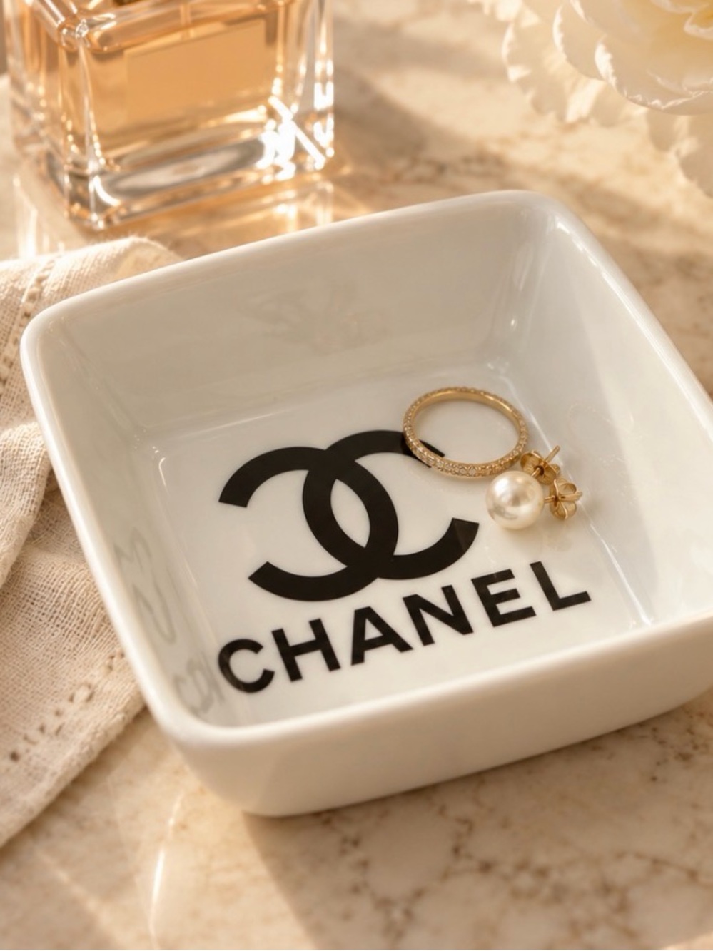 NWOT CHANEL Black & White Ceramic Logo Trinket Tray